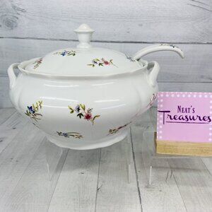 BIA Cordon Blue VERSAILLES Scalloped Red Blue Flowers Lidded Soup Tureen W Ladle